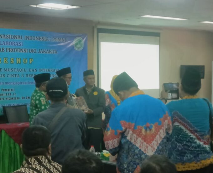 PGMNI DAN MGMP BAHASA ARAB MENGADAKAN WORKSHOP METODE MUSTAQILLI UNTUK GURU MADRASAH BIDANG STUDI BAHASA ARAB SE-DKI JAKARTA